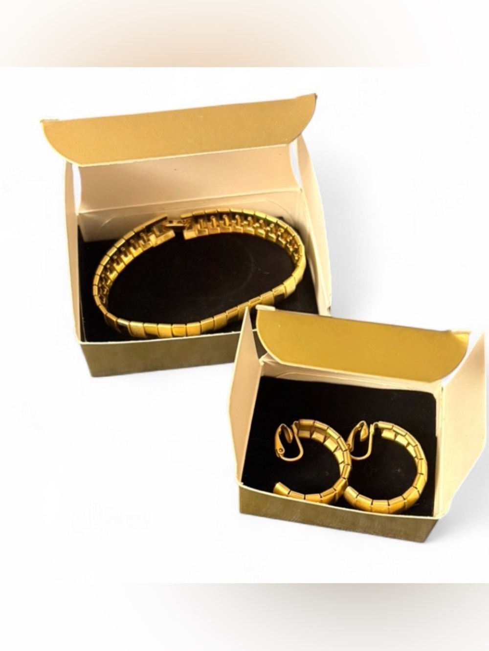 ❤️ Vintage Avon Goldtone Satin Polish Link Bracelet & Hoop Earring Set NIB